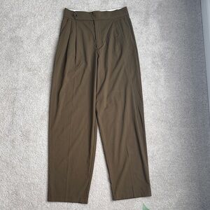 ZARA Straight-Leg Pleated Trouser - M